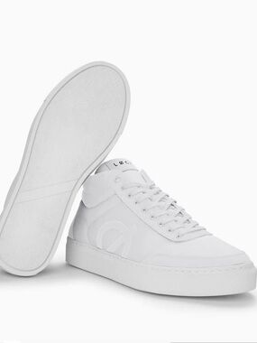 NWT 👟 LøCI 100% Vegan White/White/White 🐇 Recycled High-Top Sneakers